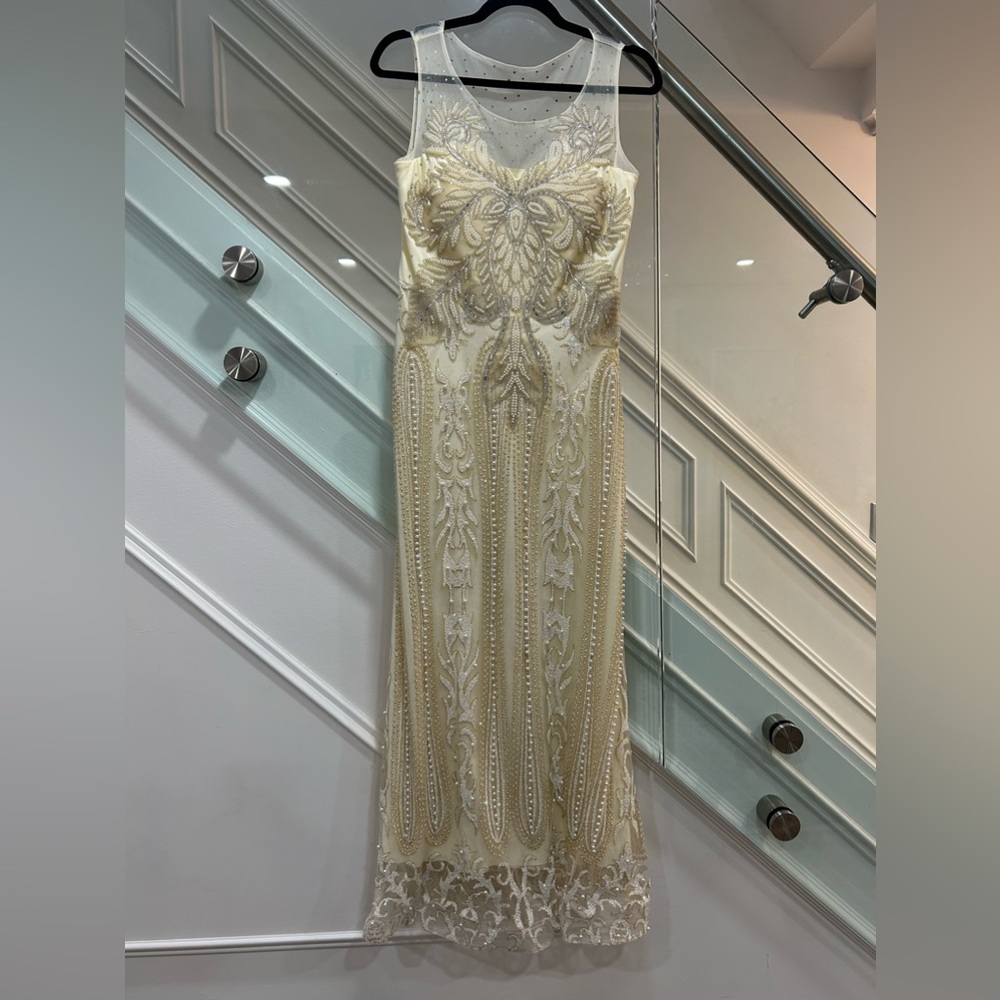 Cream dress brand new never been worn